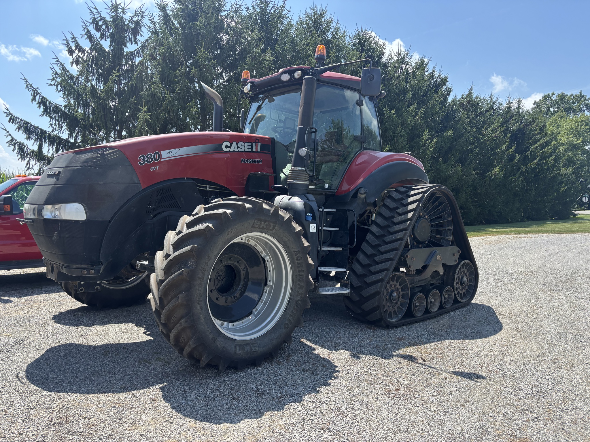 2015 Case IH Magnum 380 Rowtrac Image 1