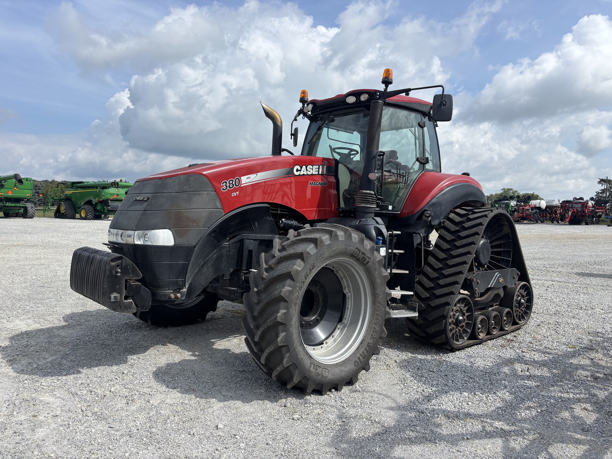 2015 Case IH Magnum 380 Rowtrac Image 1