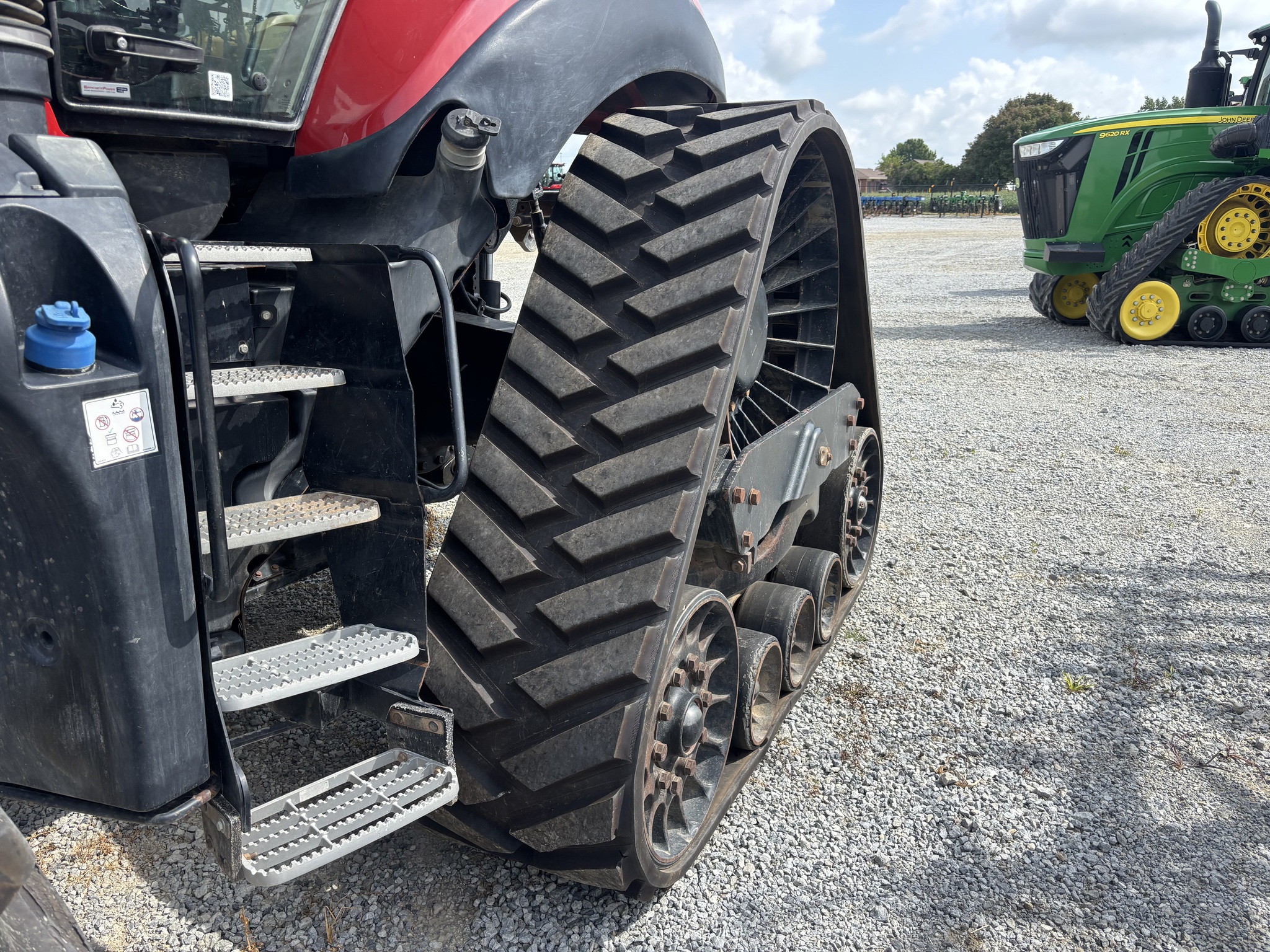 2015 Case IH Magnum 380 Rowtrac Image 16