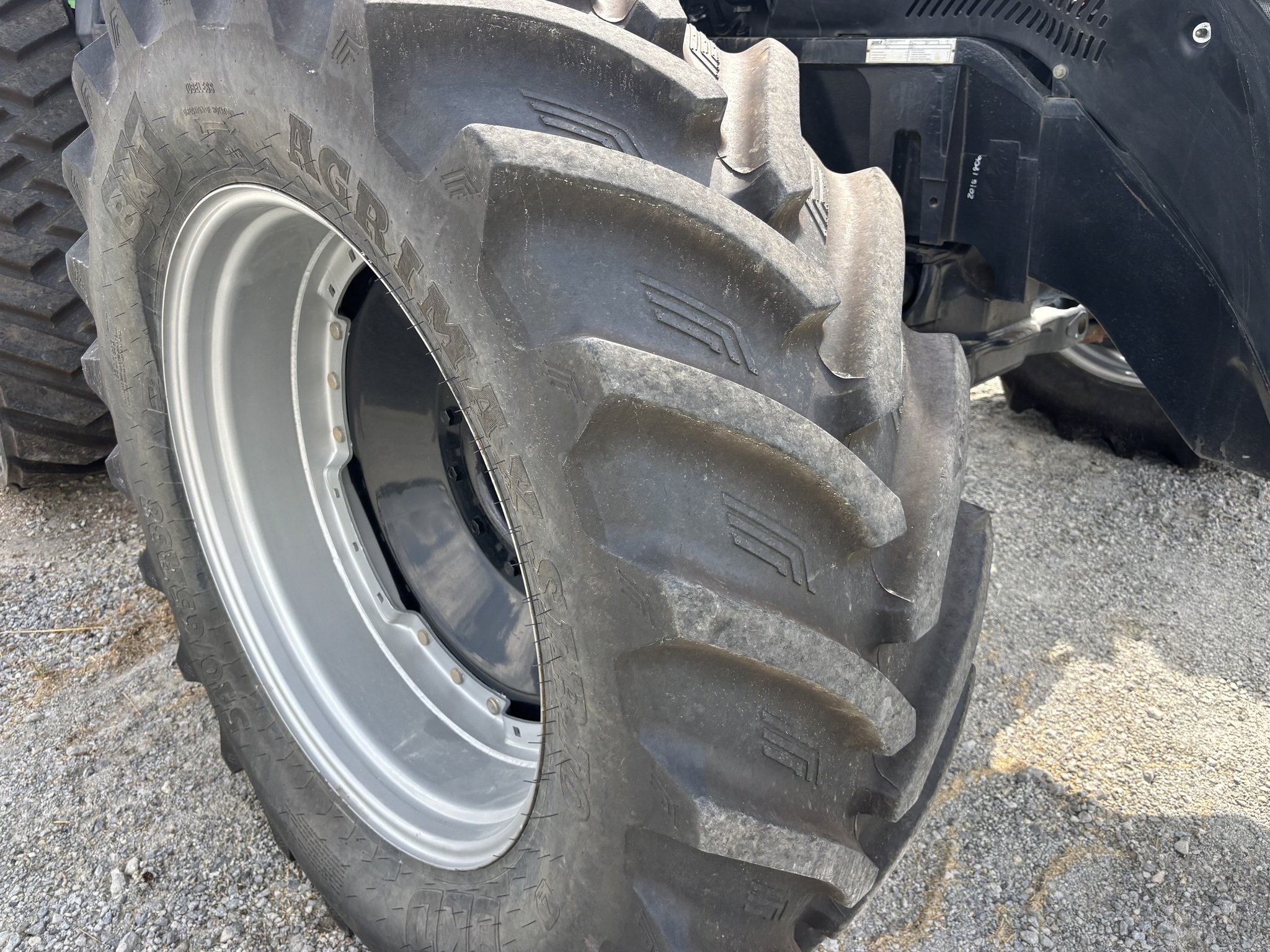 2015 Case IH Magnum 380 Rowtrac Image 25