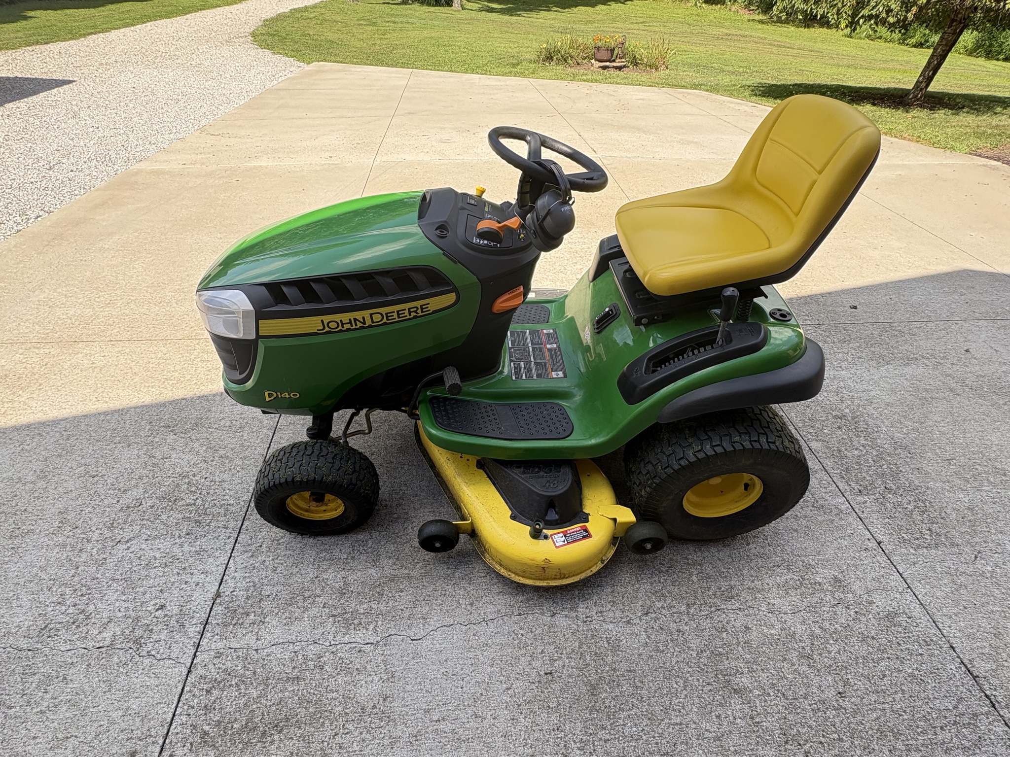 2016 John Deere D140 Image 3
