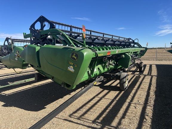 Used 2013 John Deere 635FD Combine Platforms at Horizon Ag & Turf in Lloydminster, AB - Photo2