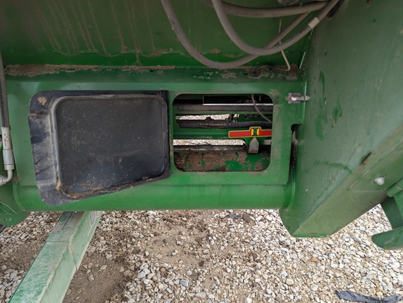 Photo of 2013 John Deere 640FD