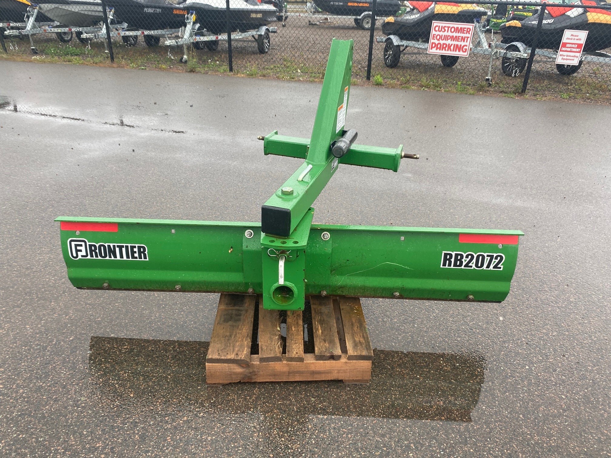 2020 Frontier RB2072 Image 2