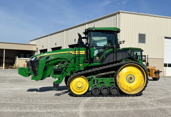 2025 John-Deere 8RT 370