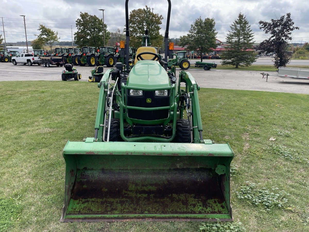2018 John Deere 1025R Image 2