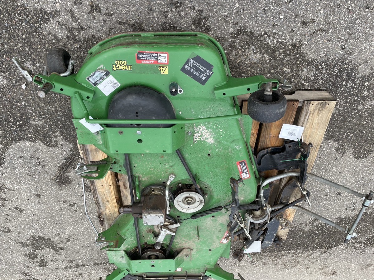 2018 John Deere 1025R Image 7