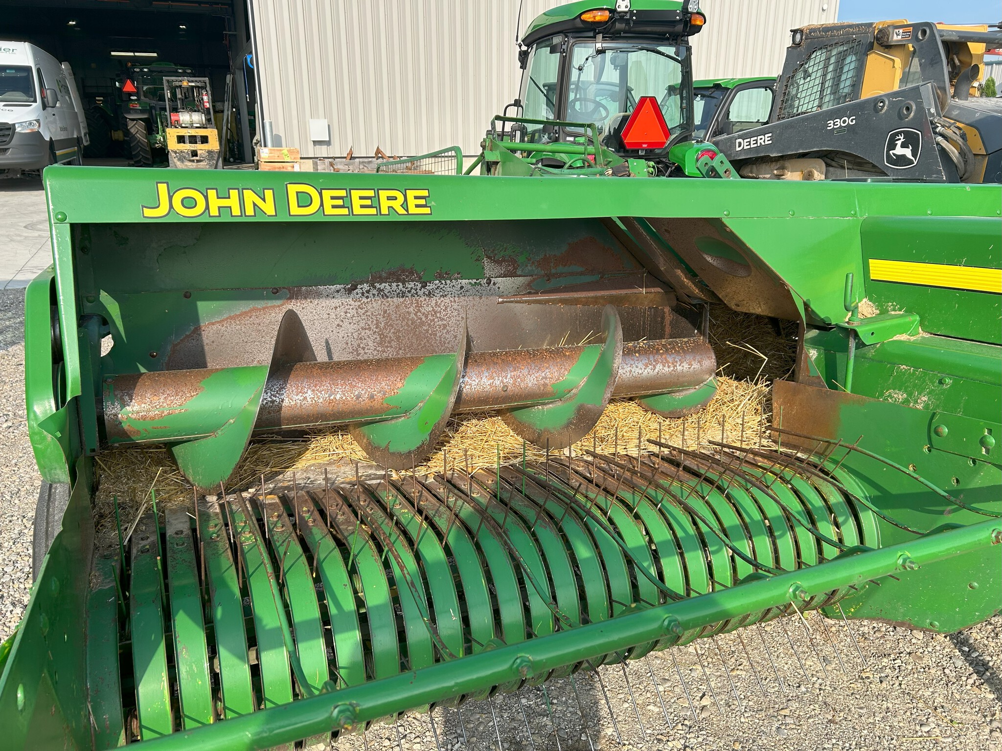 1989 John Deere 338 Image 1