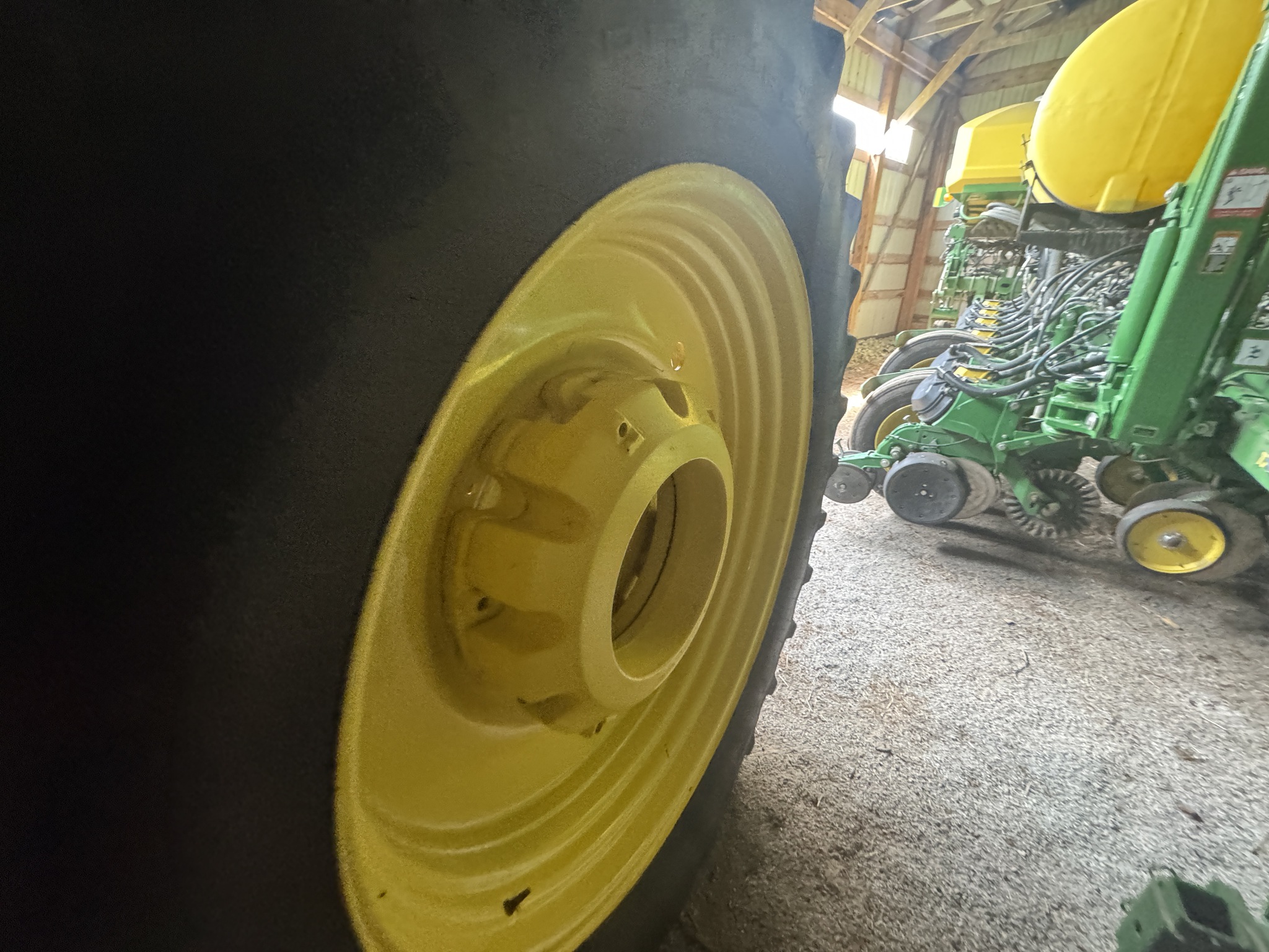 2023 John Deere 8R 340 Image 4