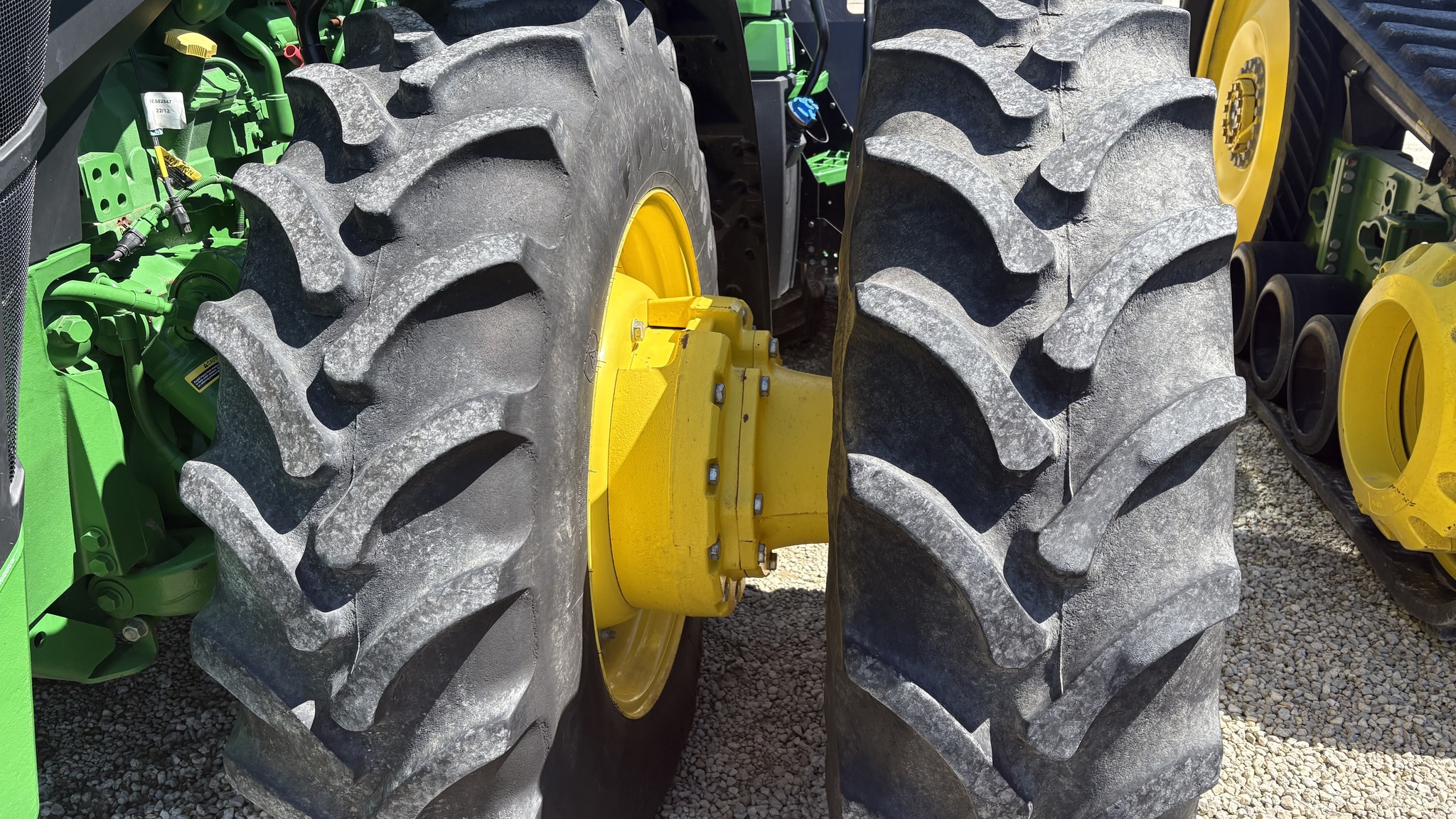 2023 John Deere 8R 340 Image 15