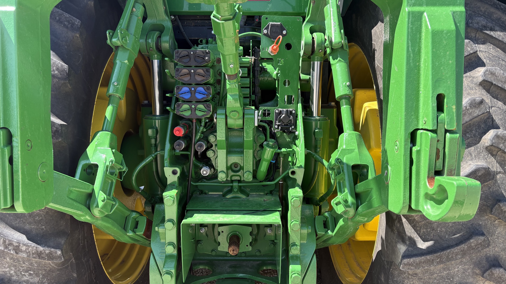 2023 John Deere 8R 340 Image 13