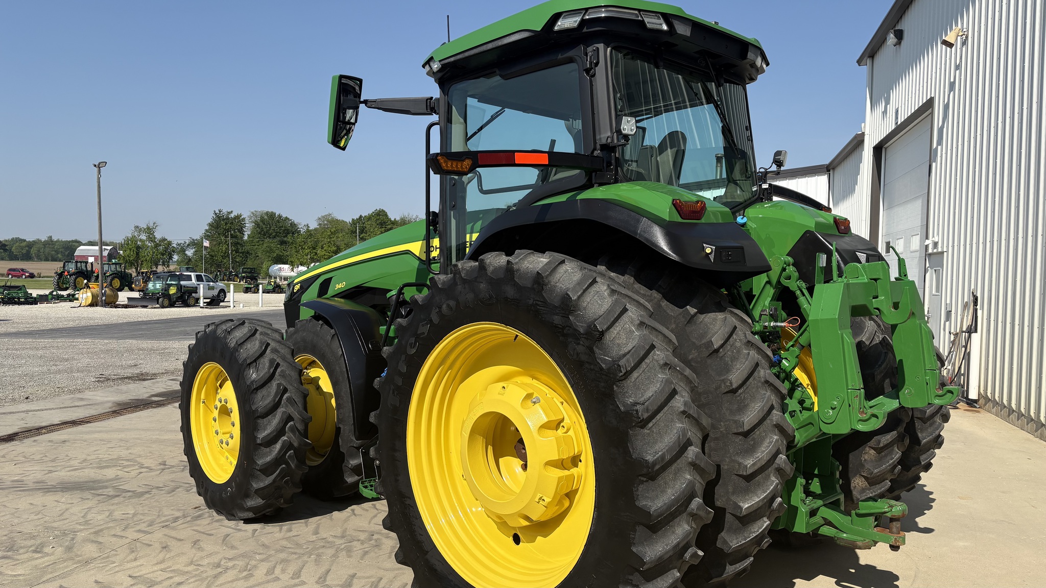 2023 John Deere 8R 340 Image 4