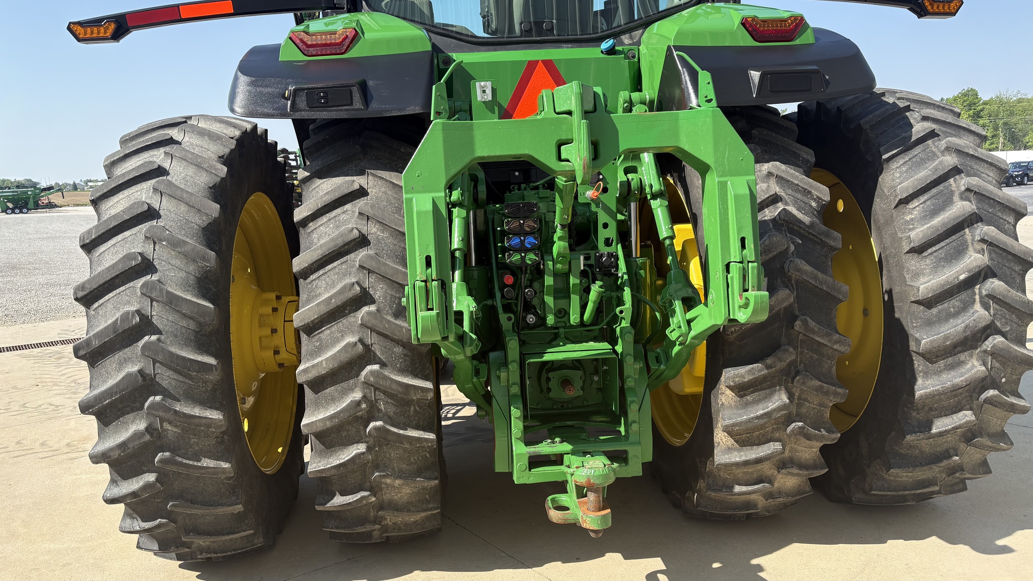 2023 John Deere 8R 340 Image 5
