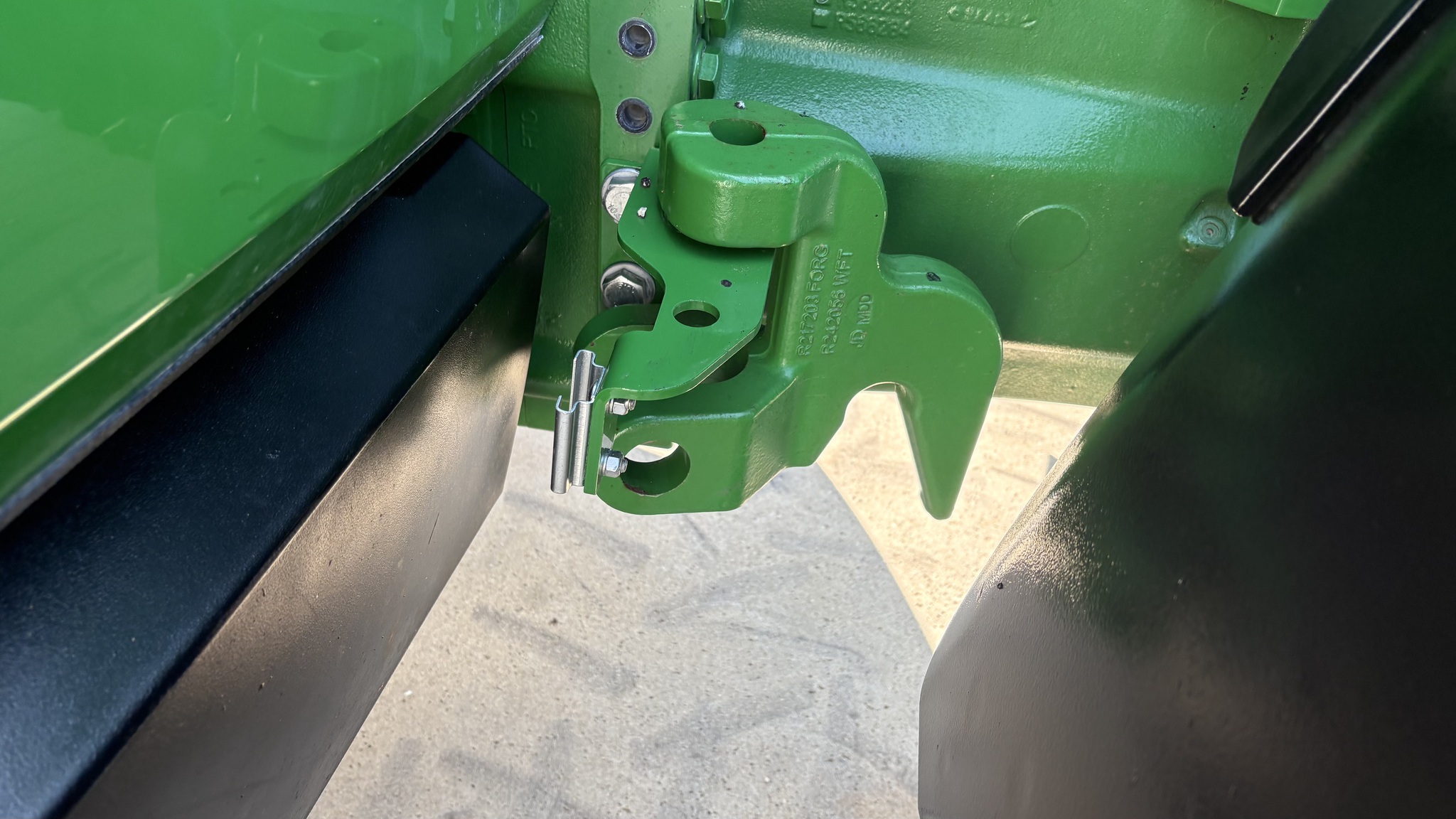 2023 John Deere 8R 340 Image 26