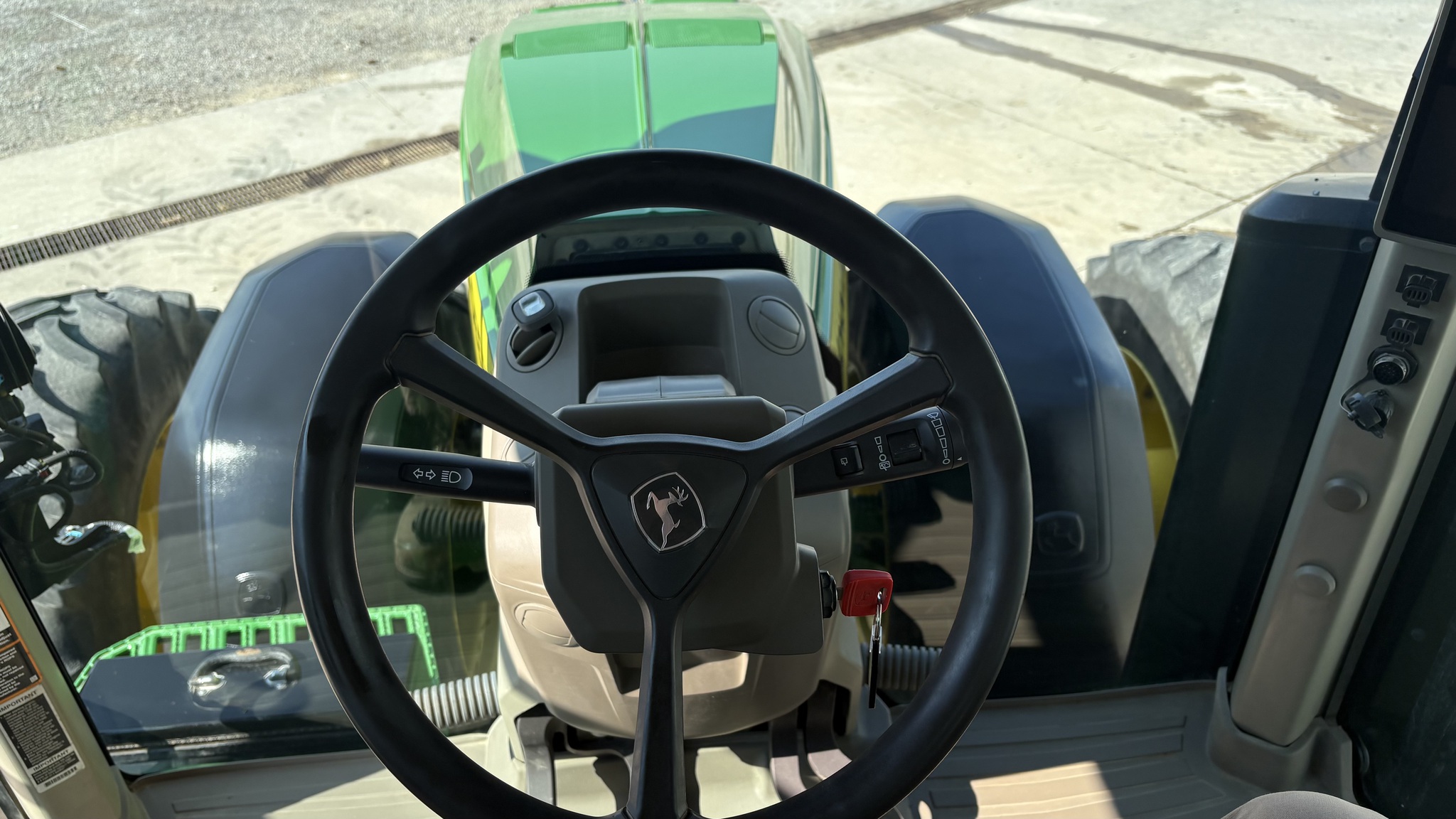 2023 John Deere 8R 340 Image 15