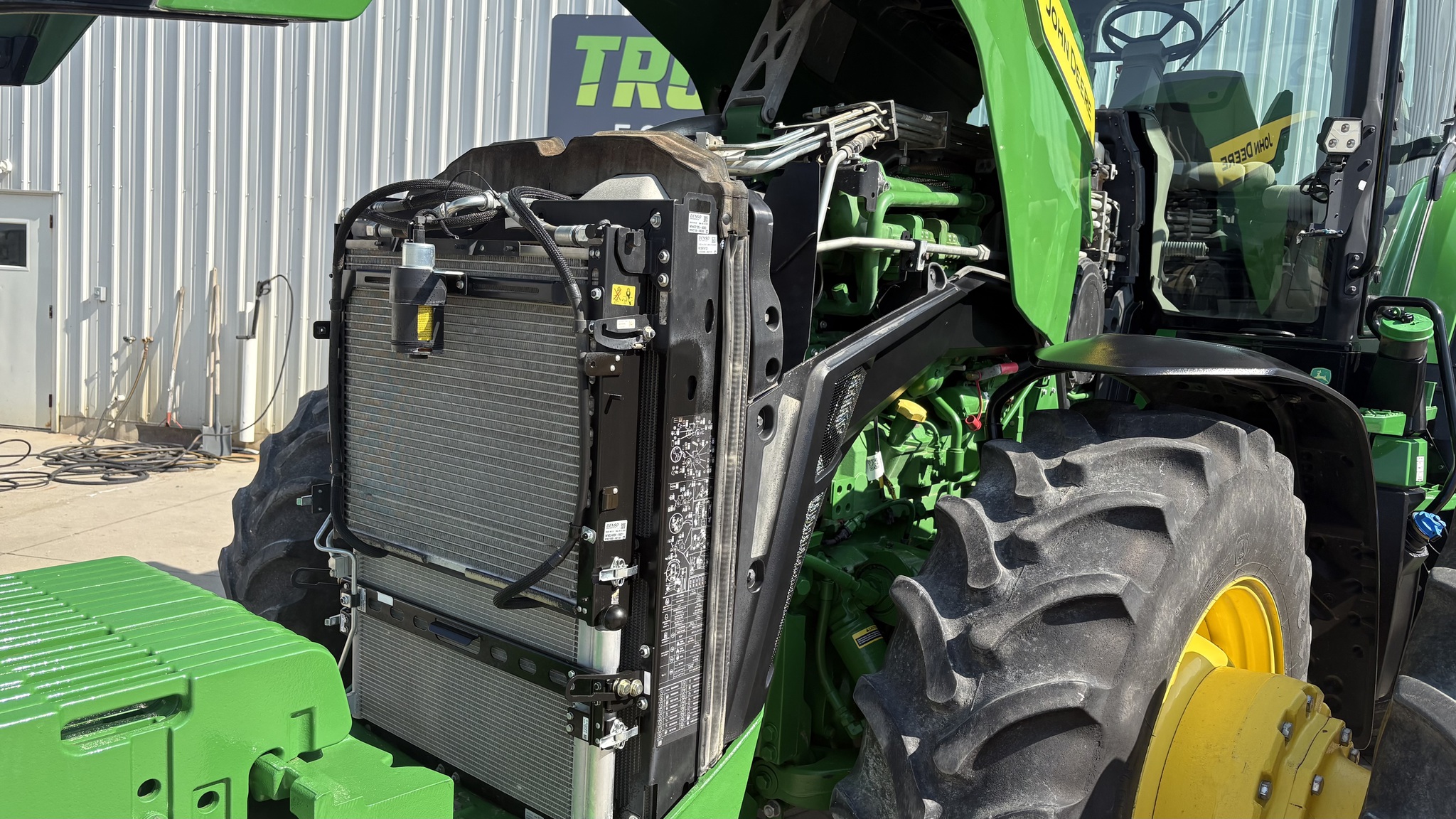 2023 John Deere 8R 340 Image 23
