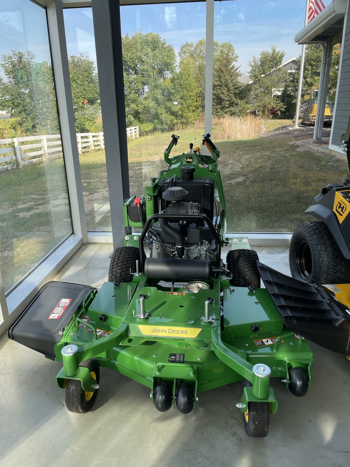 John Deere W48R Image 2