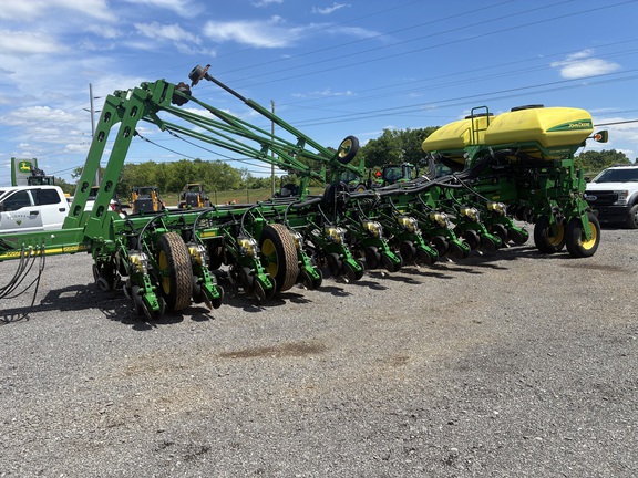 2011 John Deere 1770NT CCS
