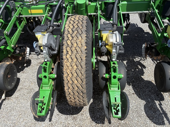 2011 John Deere 1770NT CCS