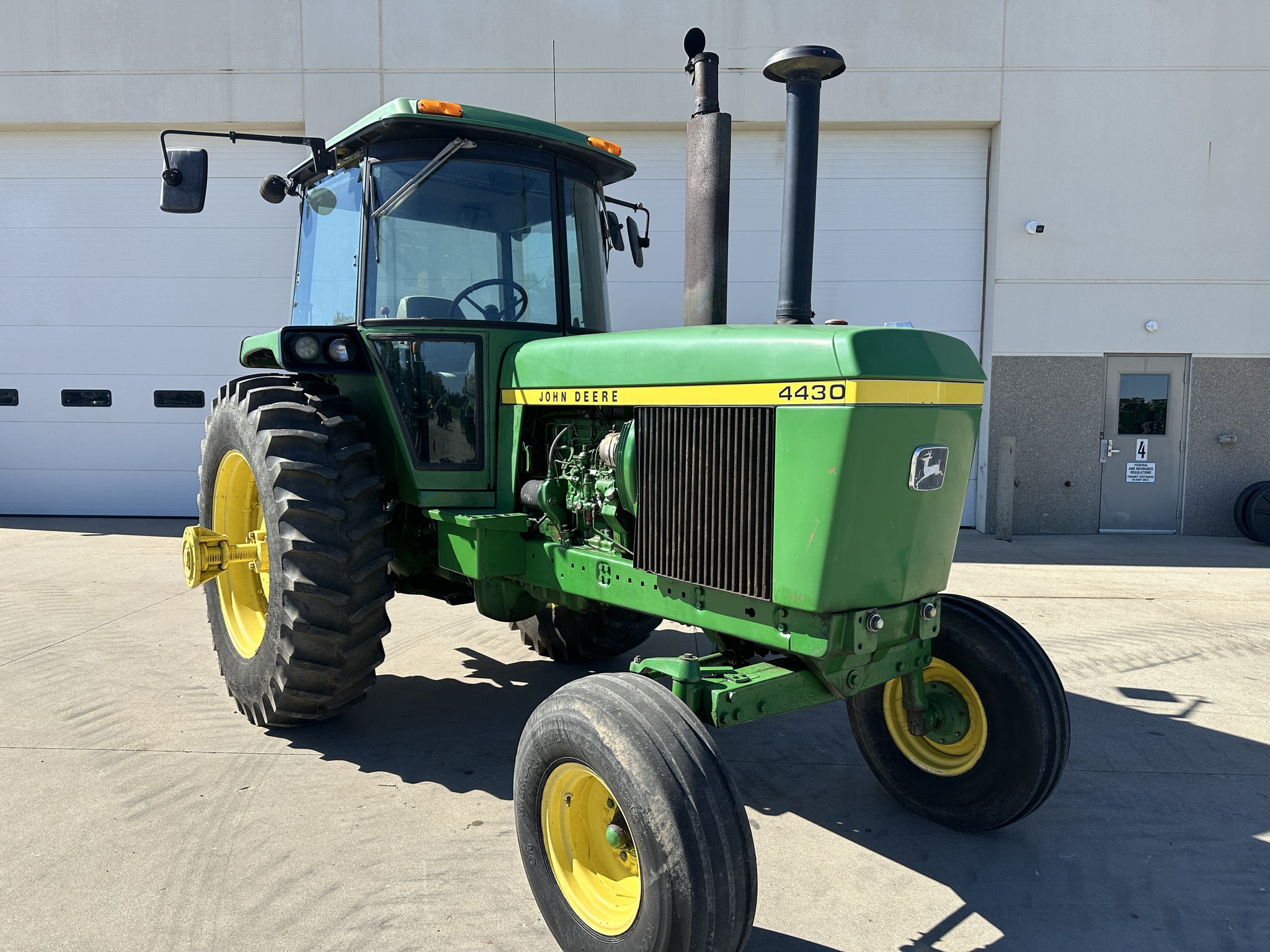 1976 John Deere 4430 Image 1