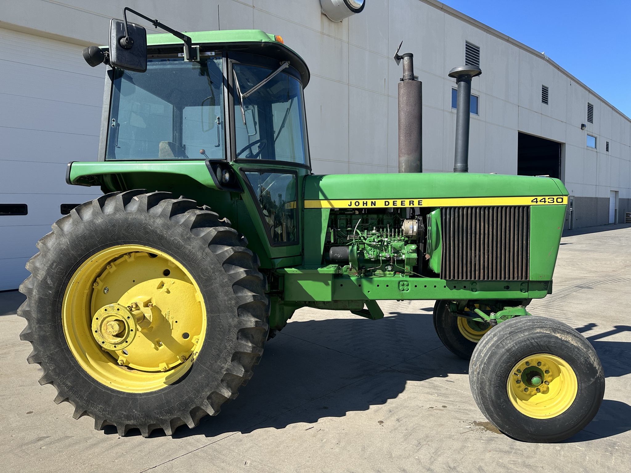 1976 John Deere 4430 Image 2