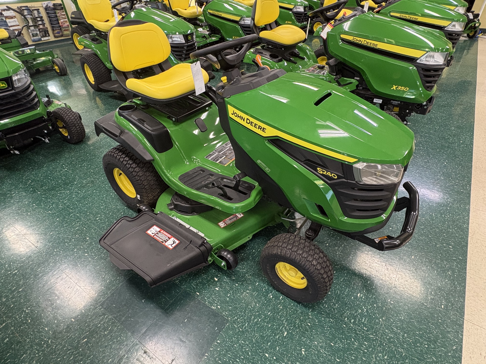 2025 John Deere S240 Image 1