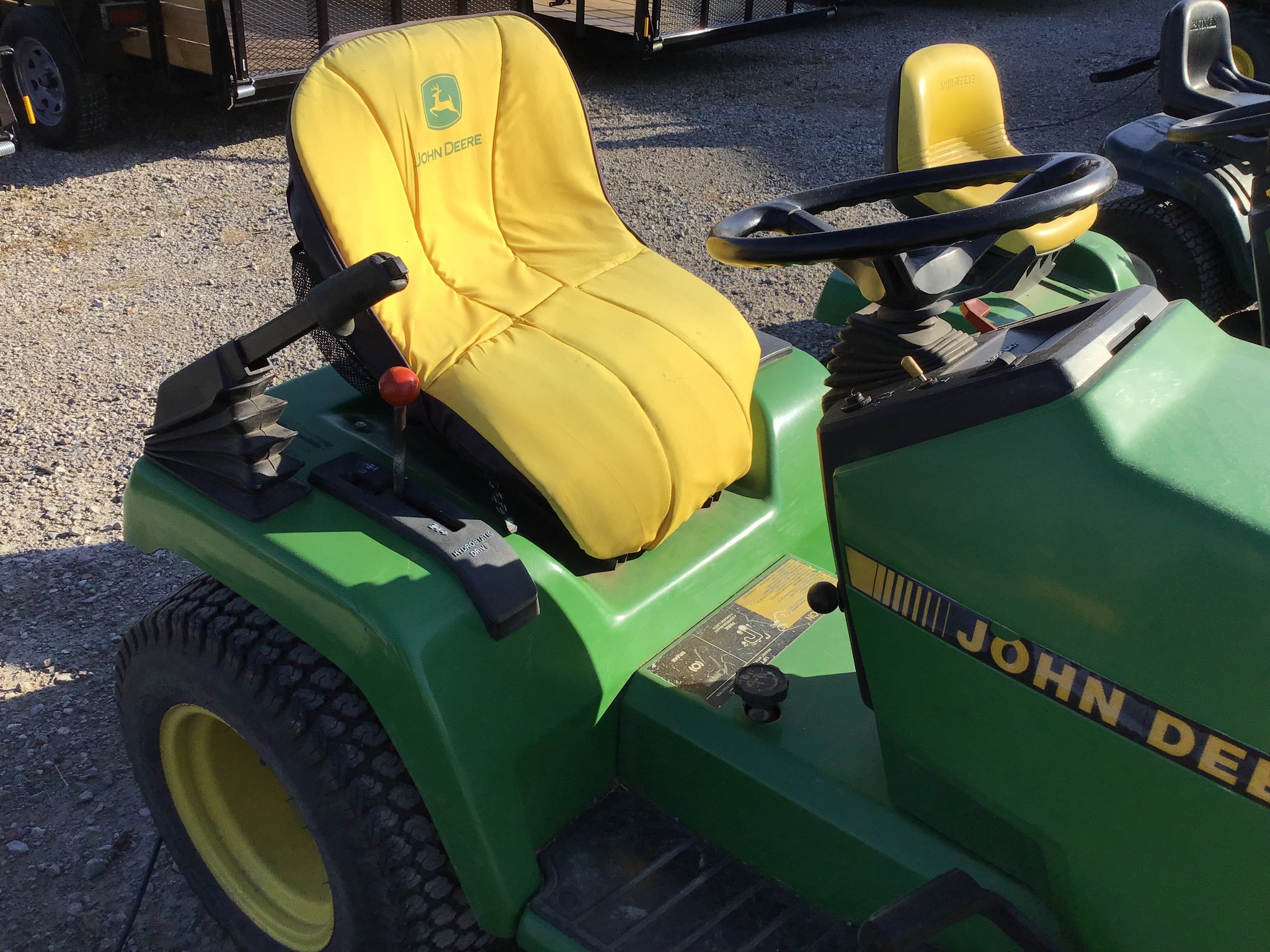 1988 John Deere 265 Image 4