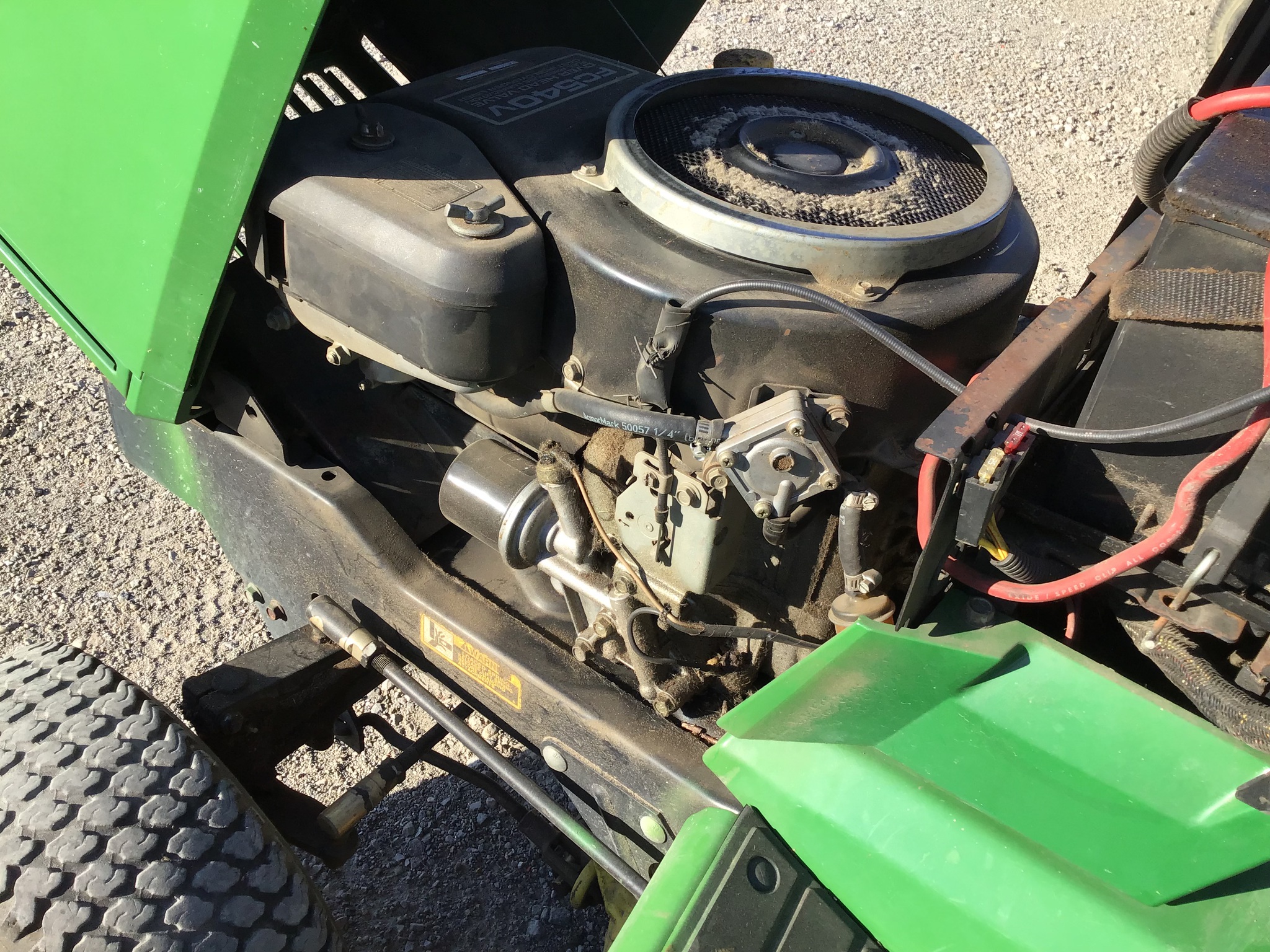1988 John Deere 265 Image 7