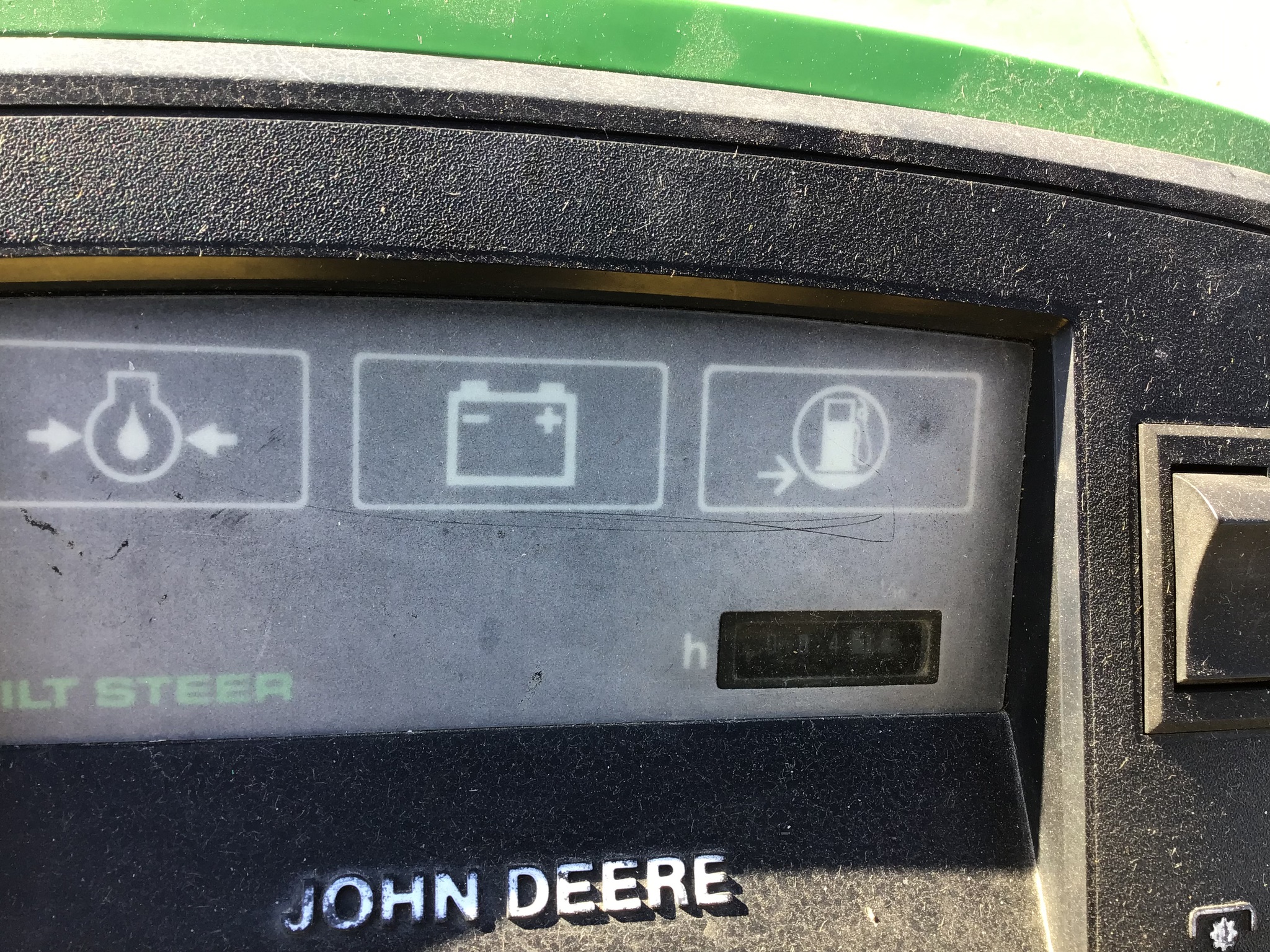 1988 John Deere 265 Image 9