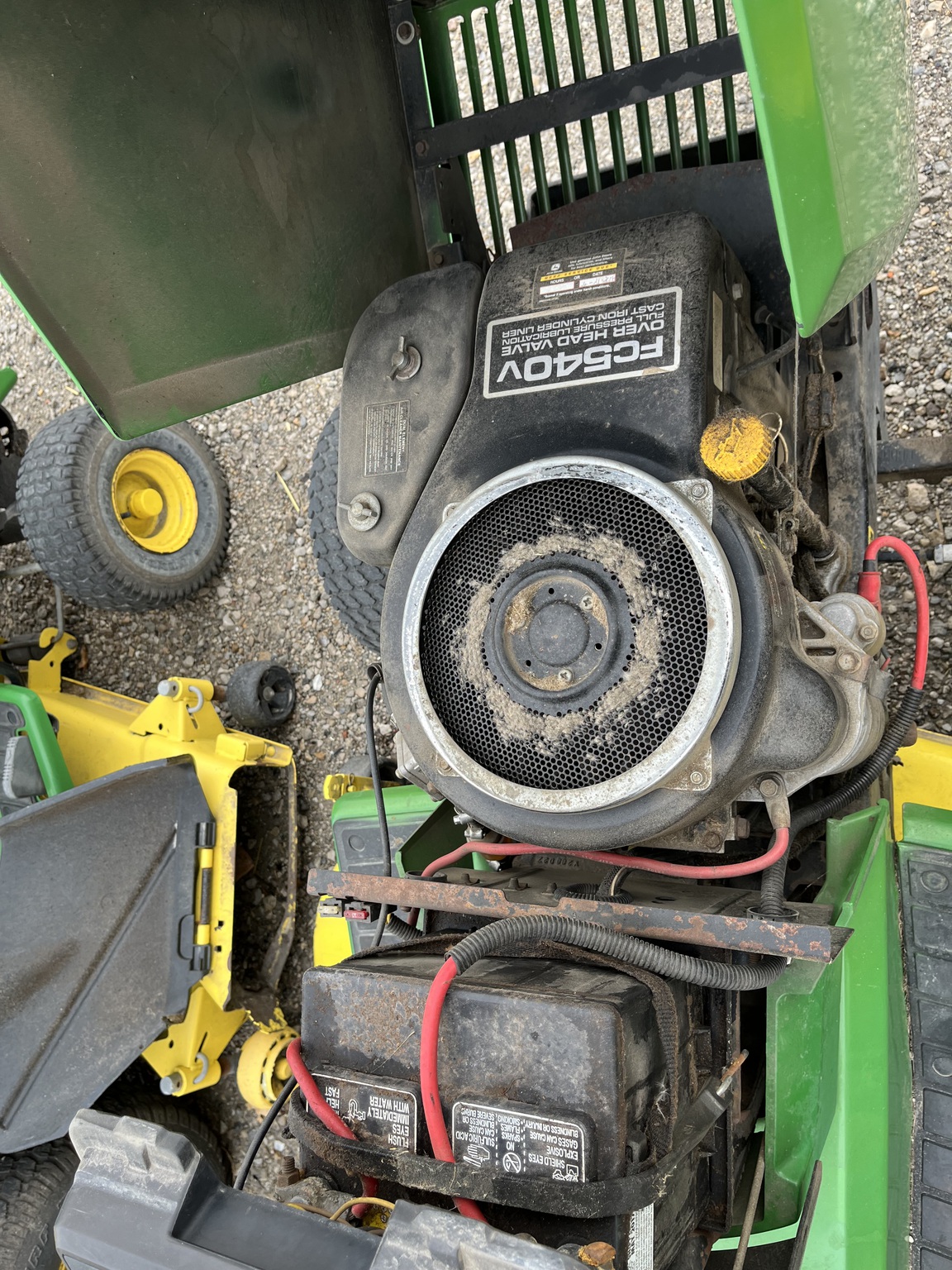 1988 John Deere 265 Image 9