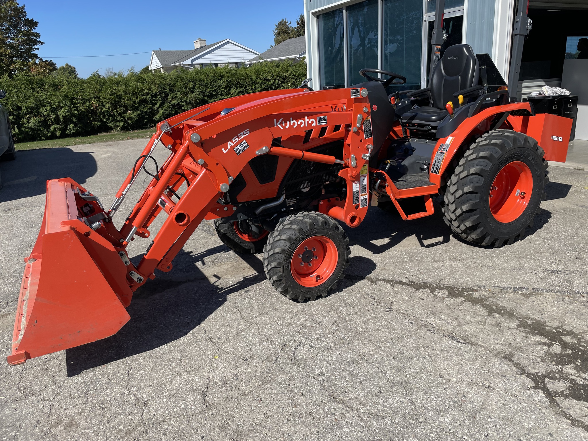 2022 Kubota LX2610 Image 5