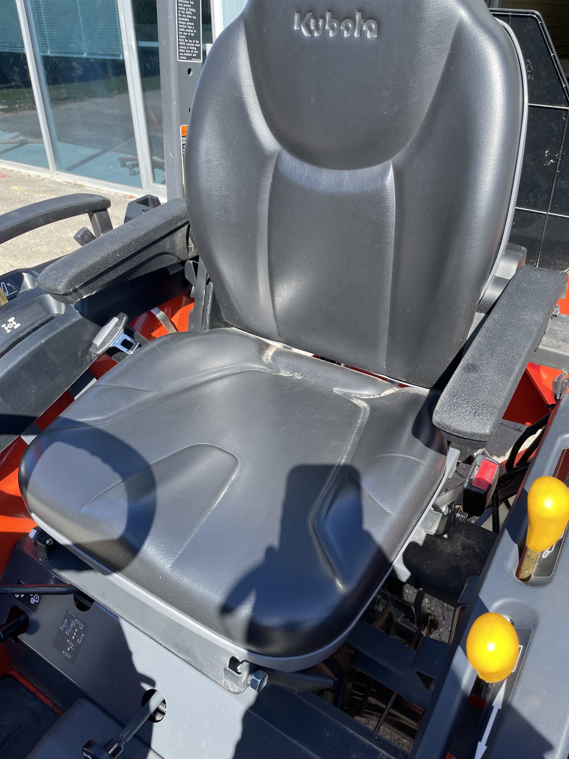 2022 Kubota LX2610 Image 10