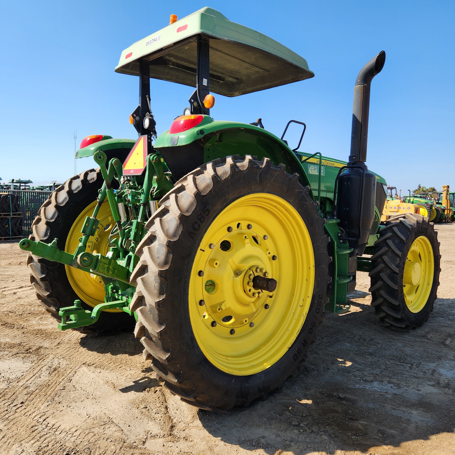 2016 John Deere 6155M Image 5
