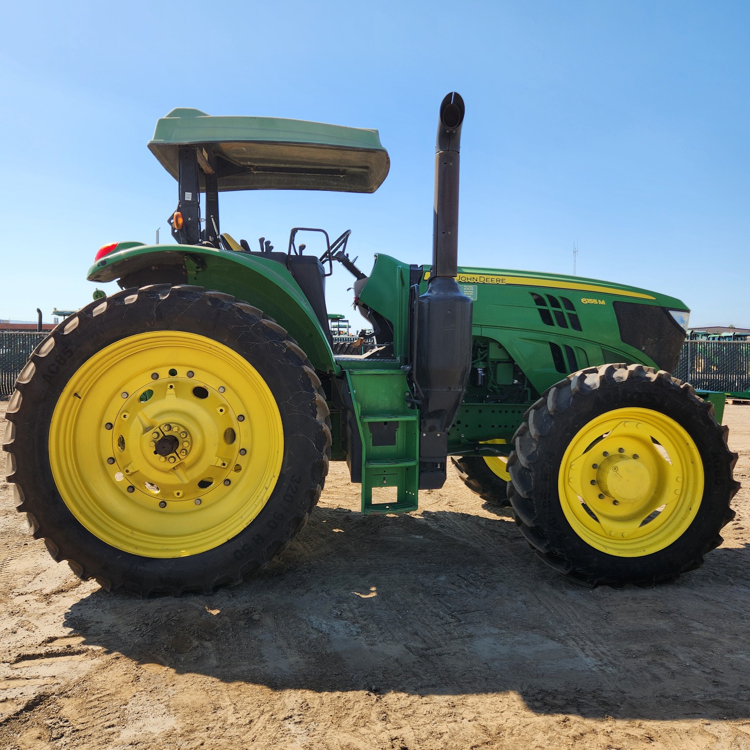 2016 John Deere 6155M Image 6