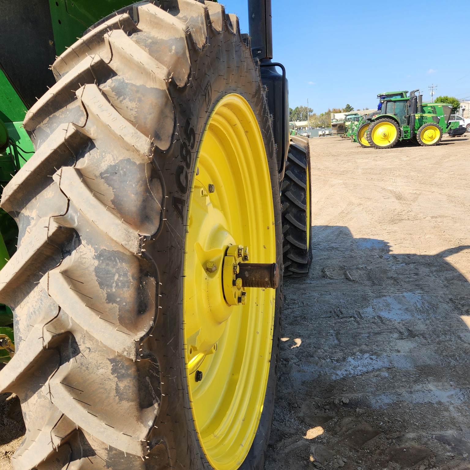 2016 John Deere 6155M Image 9