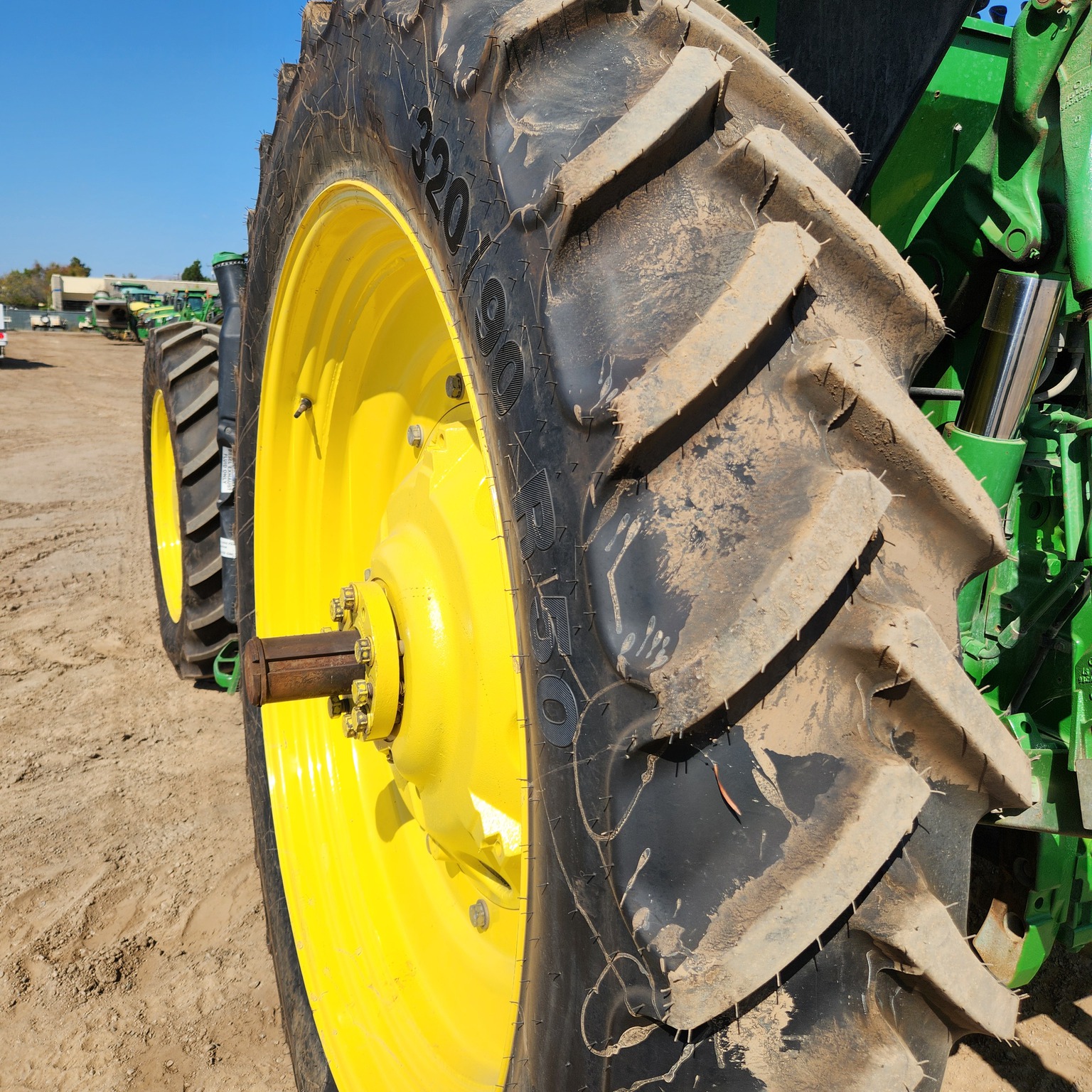2016 John Deere 6155M Image 10