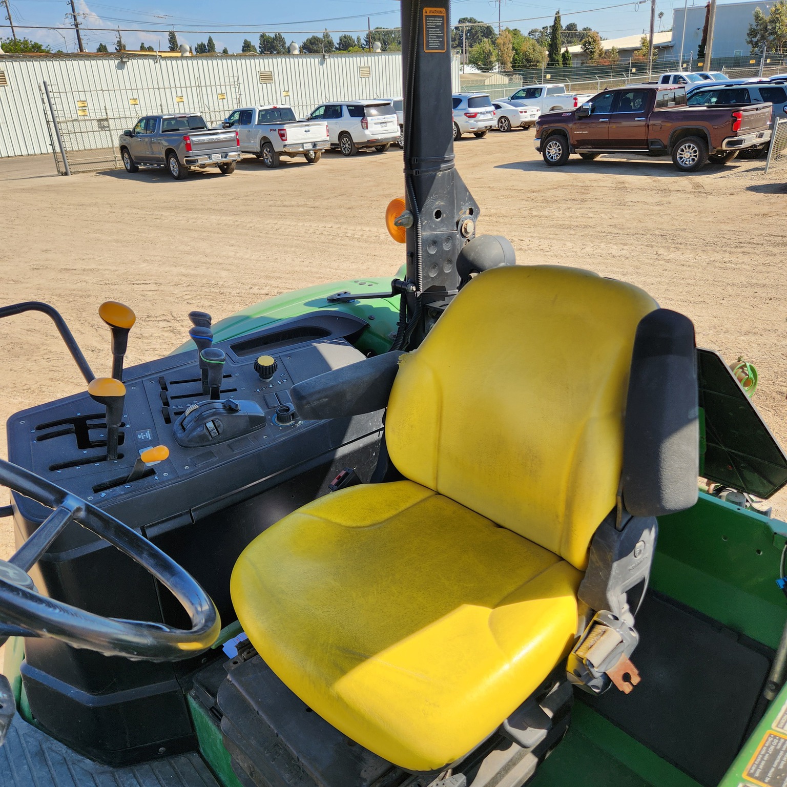 2016 John Deere 6155M Image 11