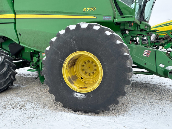 2018 John-Deere S770