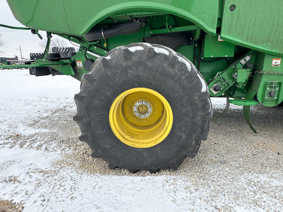 2018 John-Deere S770