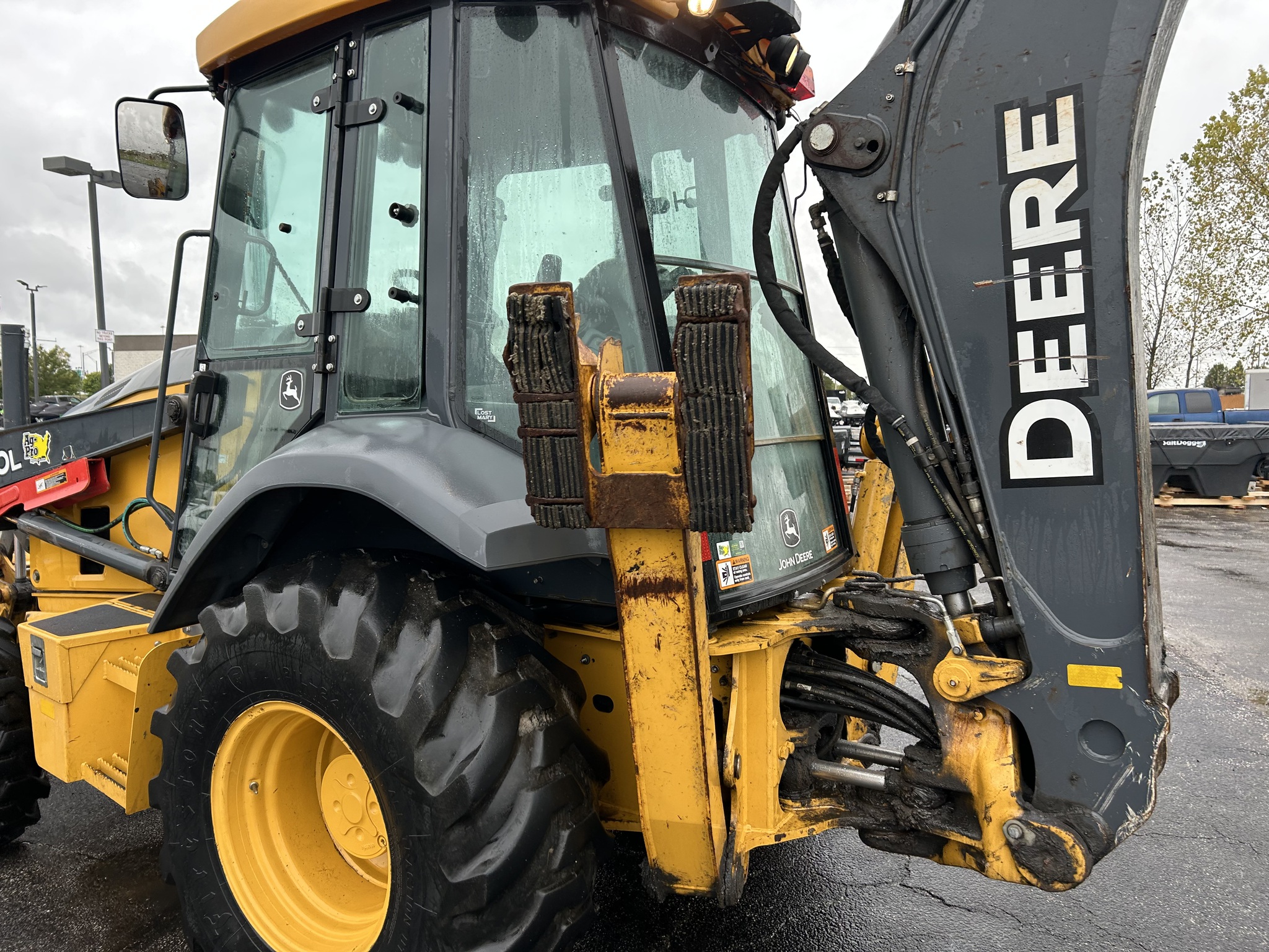 2020 John Deere 410L Image 14