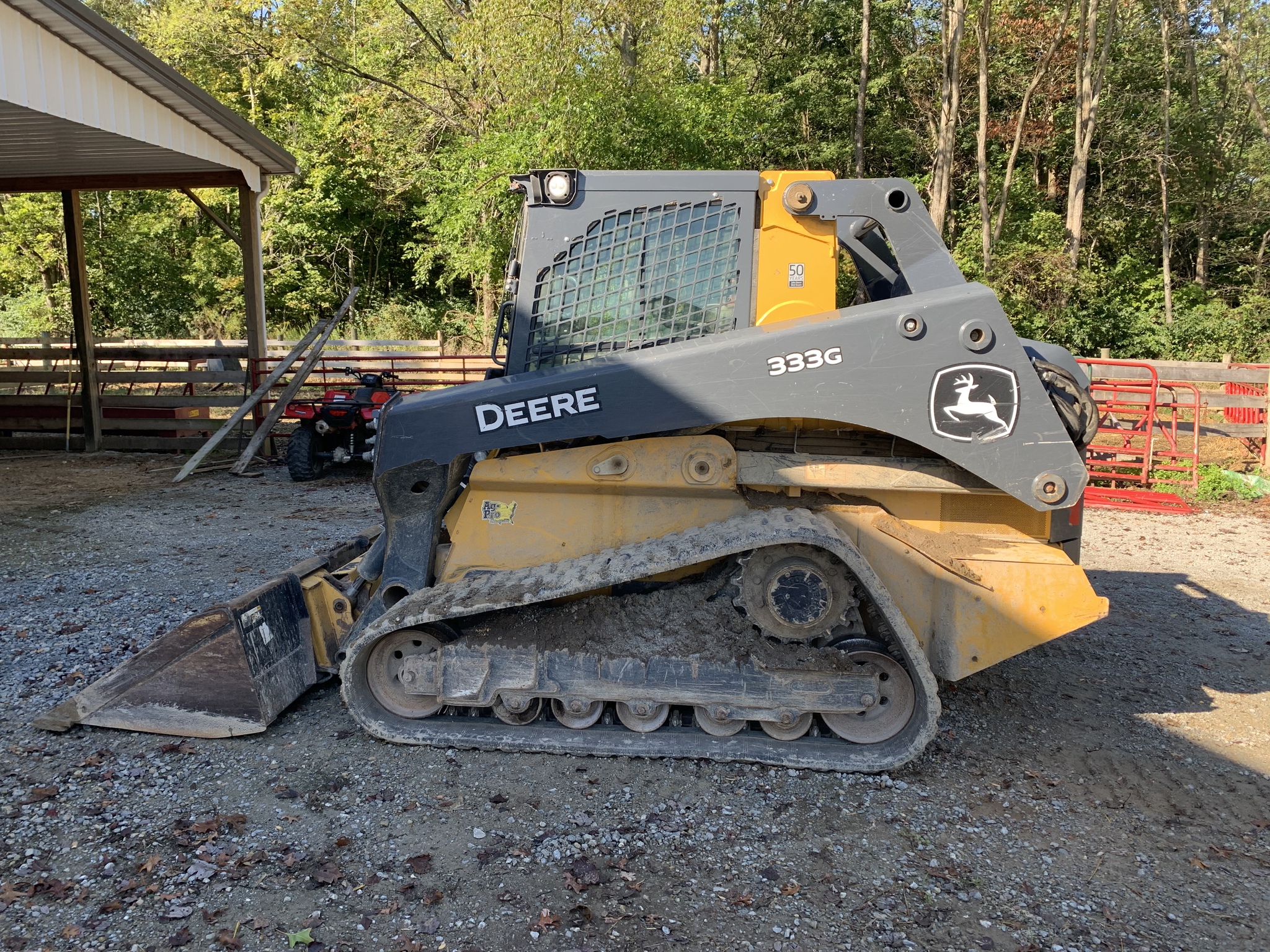 2020 John Deere 333G Image 6