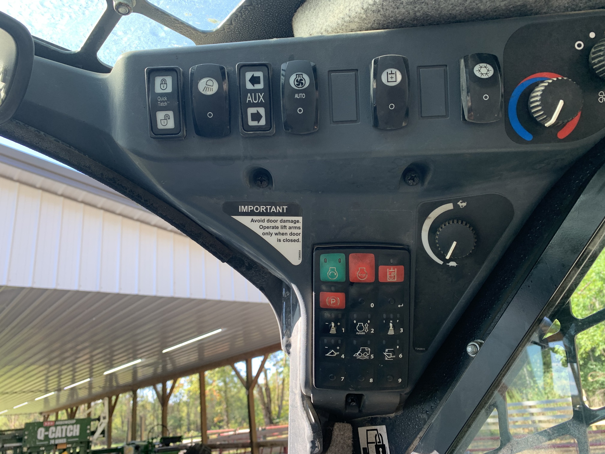 2020 John Deere 333G Image 2