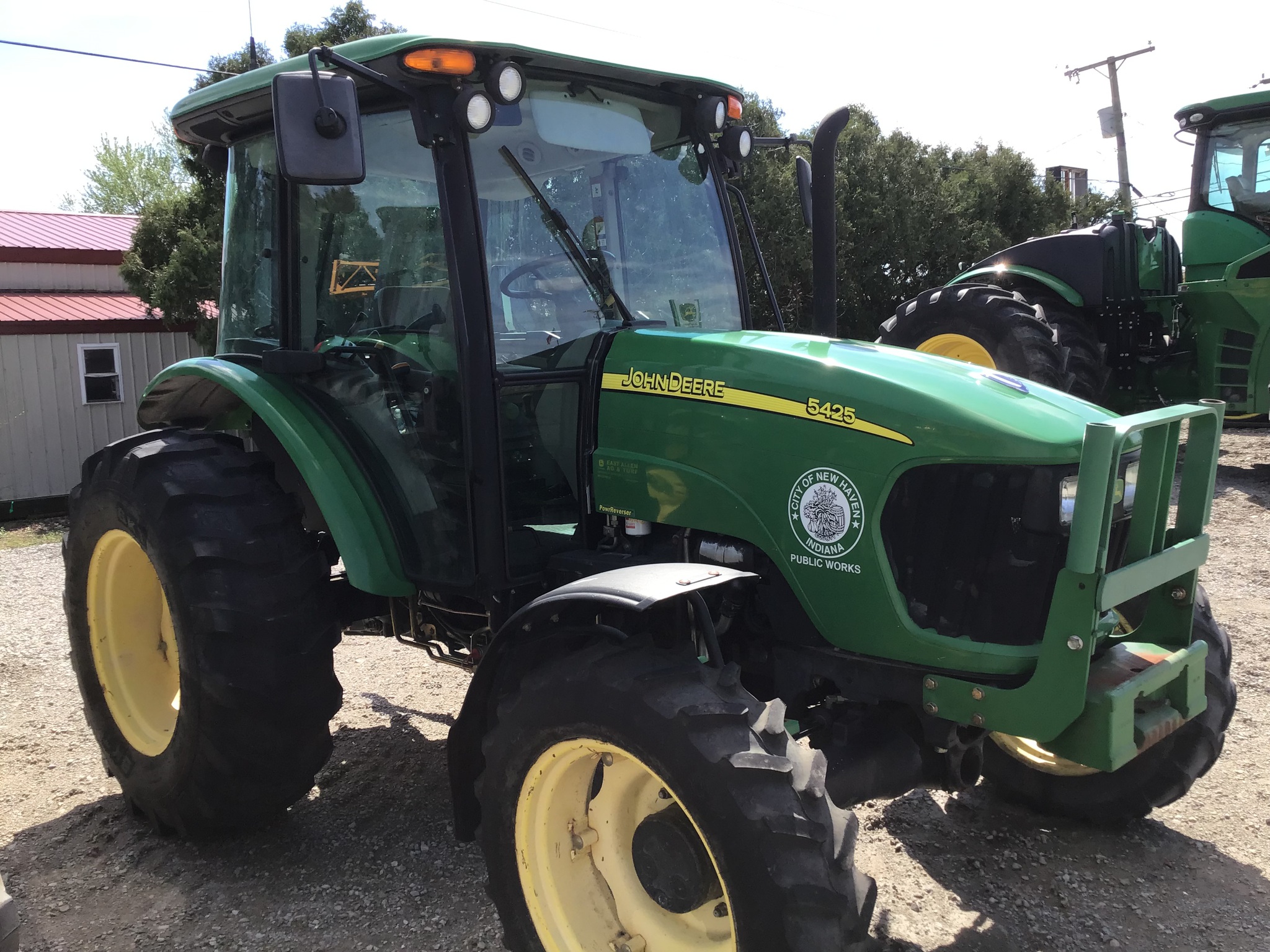 2006 John Deere 5425 Image 2