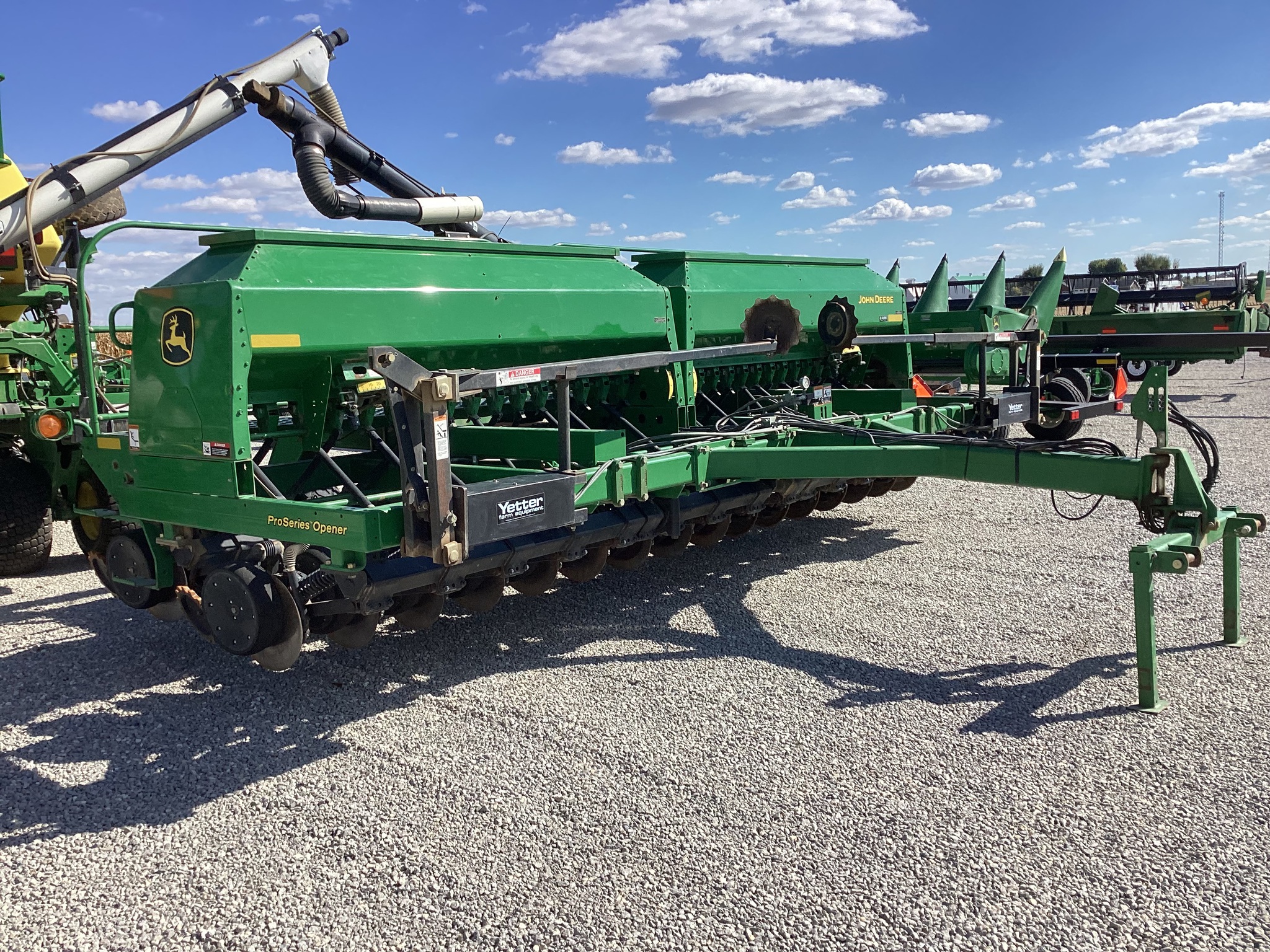 2005 John Deere 1590 Image 3