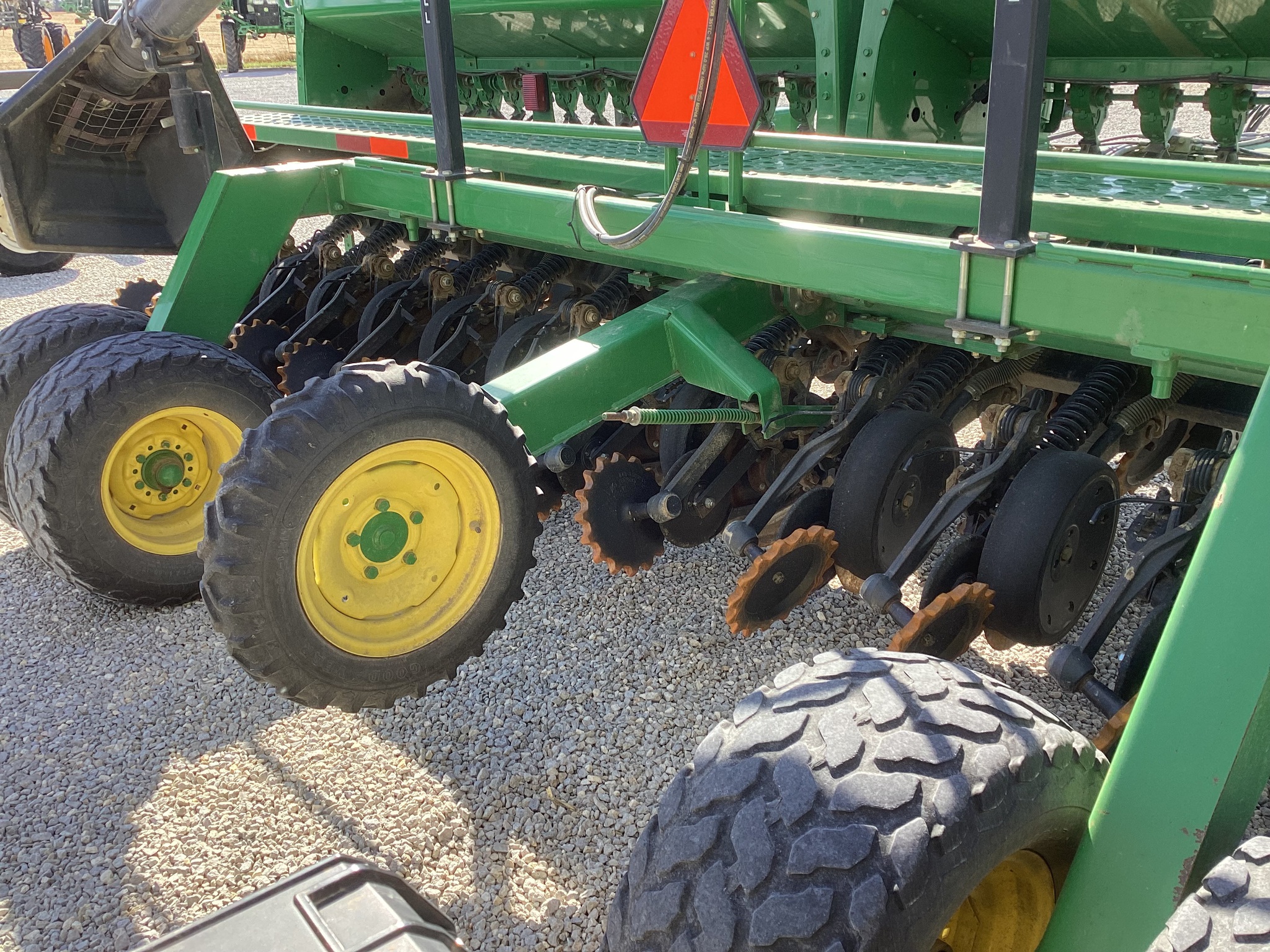 2005 John Deere 1590 Image 6