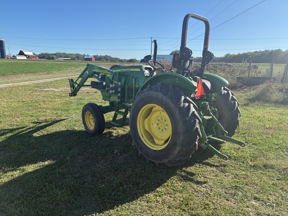 Photo of 2018 John Deere 5055E