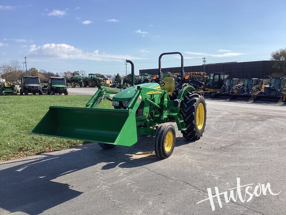 Photo of 2018 John Deere 5055E