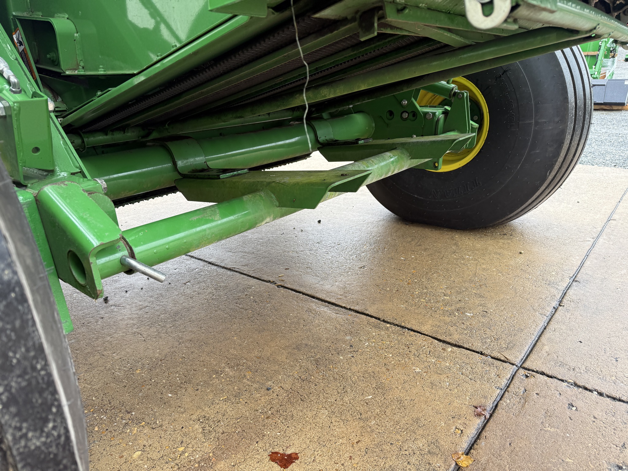 2022 John Deere 450M Image 7