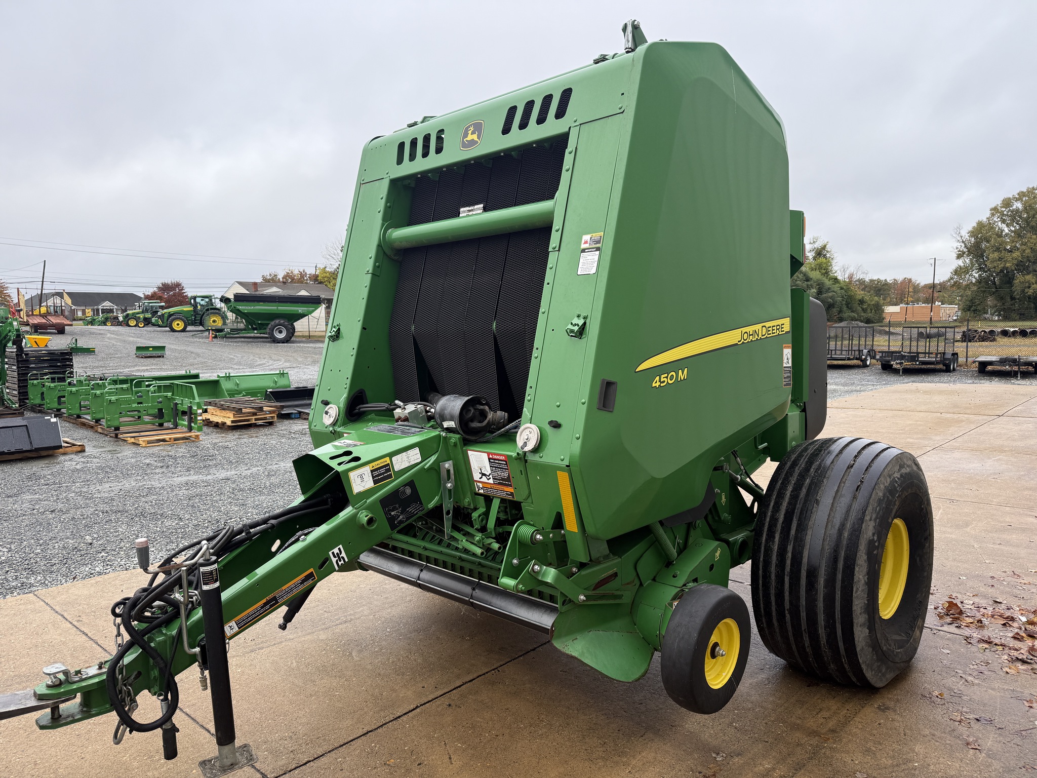 2022 John Deere 450M Image 1