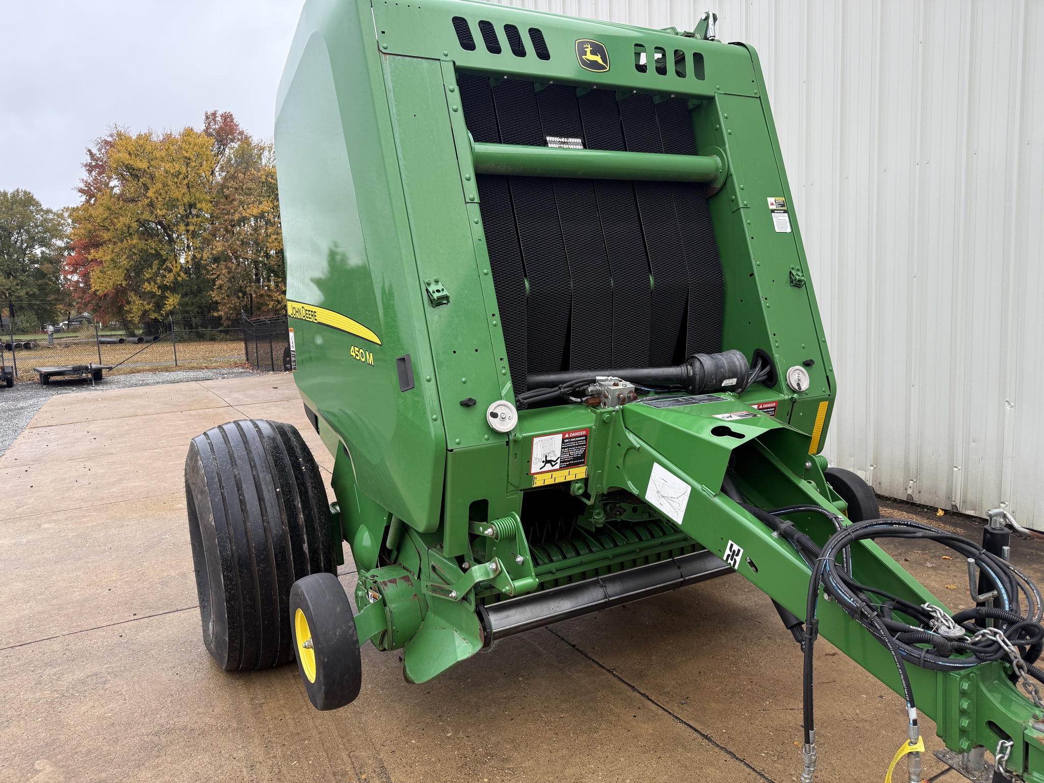 2022 John Deere 450M Image 3